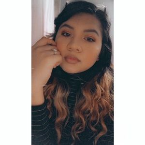 Meet your Posher, Iris